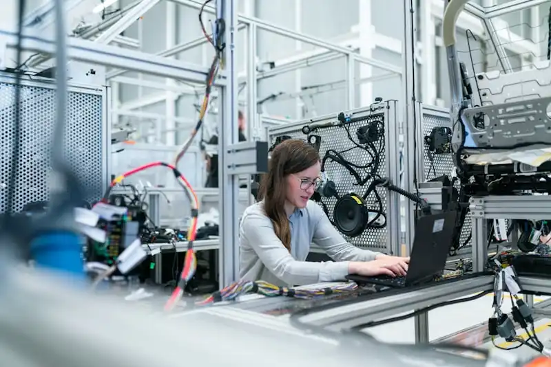 Manufacturing & Warehousing